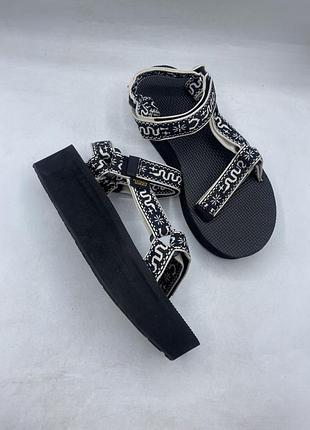 Сандалі teva flatform universal оригінал