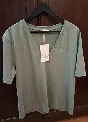 Футболка zara с v - образным вырезом, хл