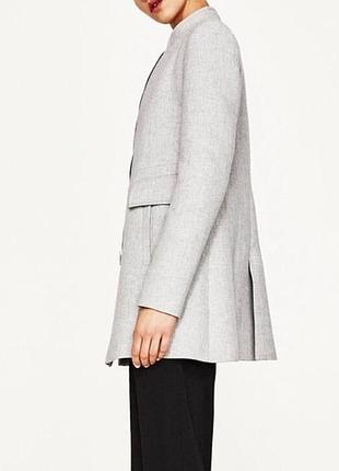 Сіре пальто zara