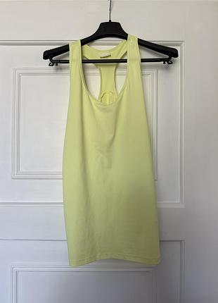 Яскрава жовта майка