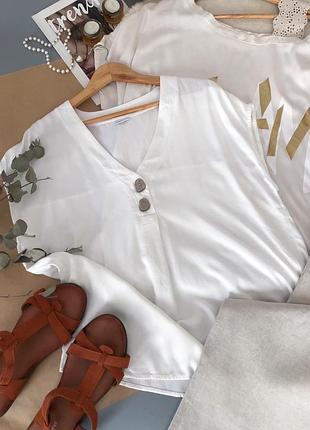 Чарівна біла натуральна блуза