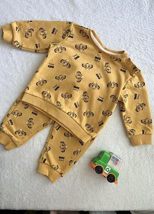 Костюм disney baby розмір 68