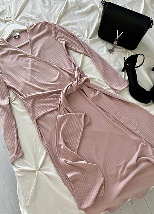 Неймовірна  рожева максі сукня