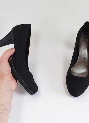 Туфлі жіночі на каблуці