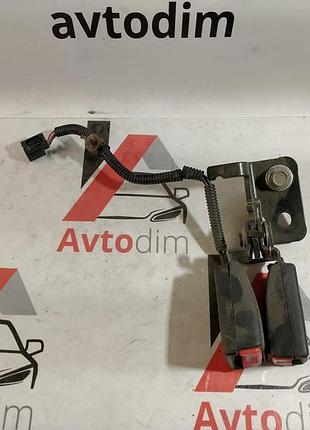 Замок ремня безопасности задний 82855smge02za honda civic ufo 3d