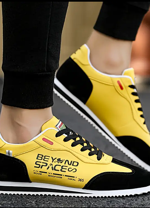 Стильні жовті кросівки 39 розмір, на хлопця підлітка, чоловічі.