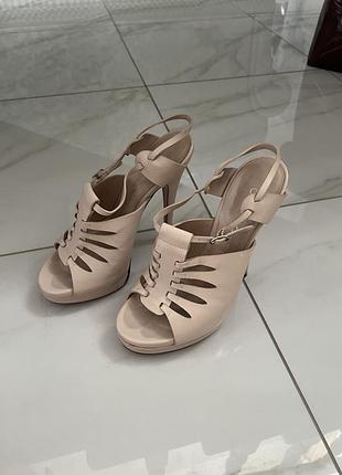 Босоніжки casadei