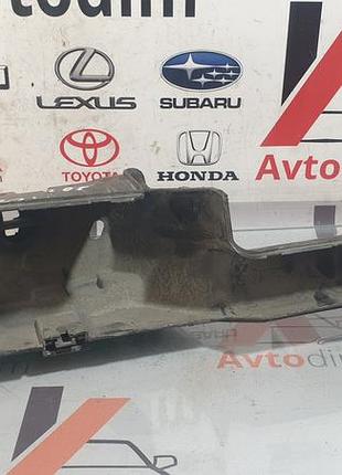 Корпус блоку запобіжників нижній 8267405030 toyota avensis t22 2.0 дизель