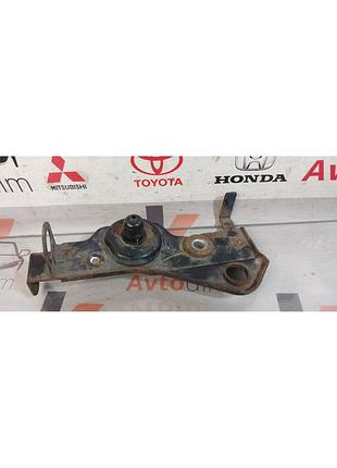 Крепление радиатора верхнее 1653426050 toyota rav4 iv 2013-2018