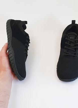 Чорні кросівки кеди