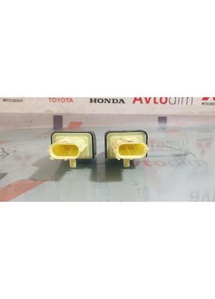 Датчик удару задніх дверей правий лівий 8983112030 toyota rav4 iv 2013-2018