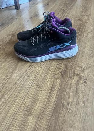 Кросівки skechers max cushioning