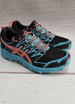 Кроссовки asics