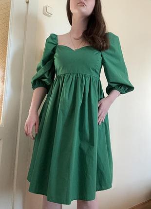 Яскрава літня сукня з квадратним вирізом