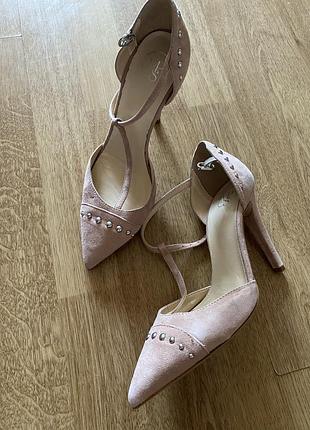 Туфлі пудрові