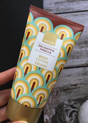 Лосьон для тіла avon з ефектом мерехтіння "ароматна ваніль", шимером, з блискітками, ейвон лосьйон