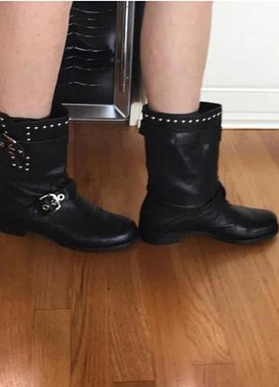 Stuart weitzman3 фото