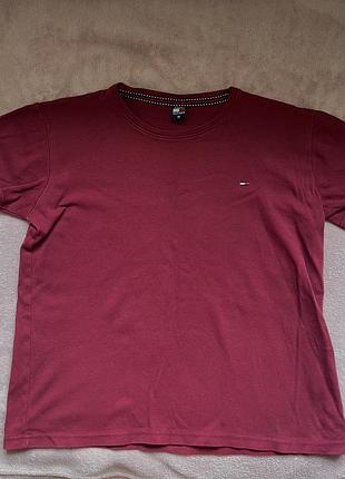 Жіноча футболка tommy hilfiger, бордо. розмір м