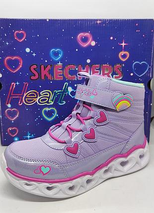 Теплі черевики skechers heart lights