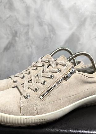 Женские замшевые кроссовки legero