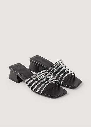 Шкіряні шльопанці sandro paris