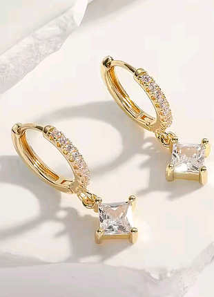 Серьги-кольца из медицинской стали с подвеской цирконом белого цвета