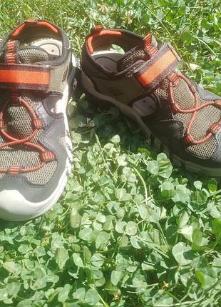 Сандалі для хлопчика з закритим носком geox, модель dynomix