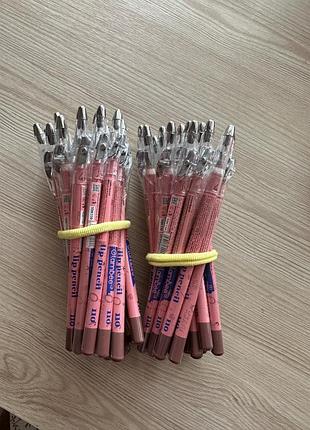 Олівець  glambee .🤎олівець для губ, ціна за 1 шт відтінок 110 коричневий нюд.