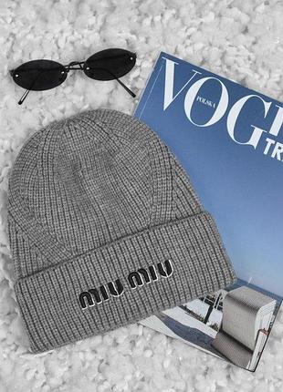 Женская шапка míu míu grey/black вт0564