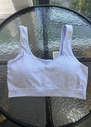 Спортивний жіночий топ