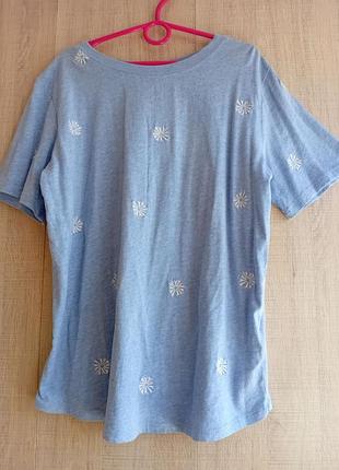 Класна футболка m&amp;s