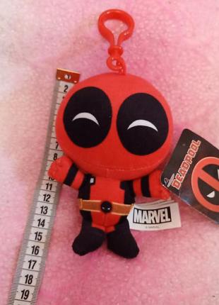 Брелок герой з marvel