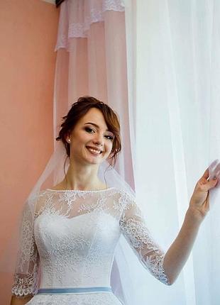 Весільна сукня не вінчана
