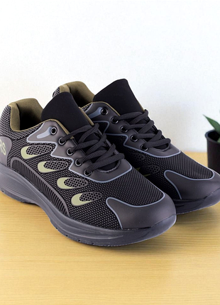 Чоловічі кросівки