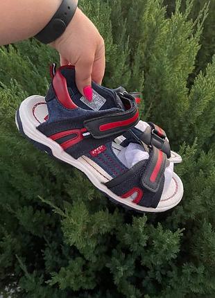 Босоніжки на хлопчика levis 35 розмір