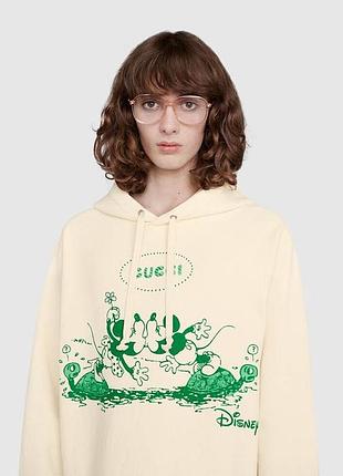 В гостях у сказки: платье/ свитшот gucci x disney