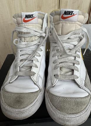 Жіночі кросівки nike 3