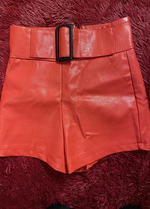 Червоні шкіряні шорти xs 🌺