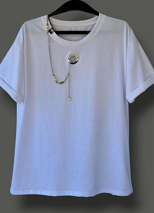 Жіноча футболка однотонна з прикрасою, розмір єдиний, див.заміри в описі