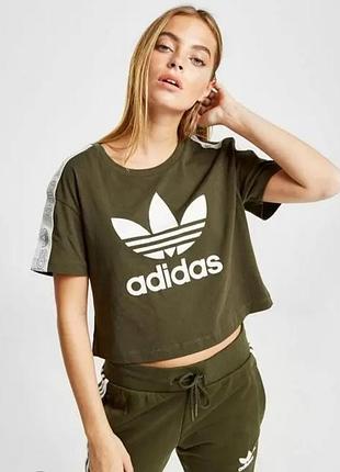Футболка adidas
