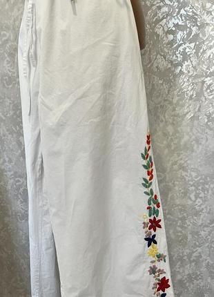Штани з вишивкою3 фото