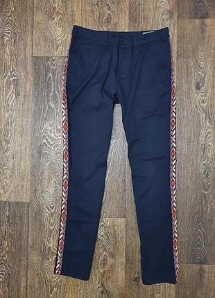 Чоловічі штани штани чиносы завужені з лампасами chino asos