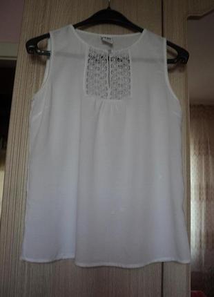 Красивая натуральная рубашка майка с кружевом