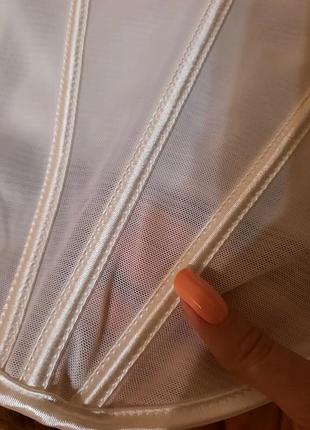 Женский корсет белый