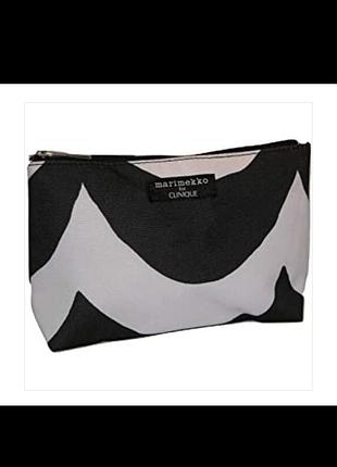 Нова оригінальна косметичка від marimekko для clinique.