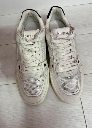 Чоловічі кросівки guess