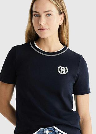 Женская темно-синяя футболка Tommy hilfiger лого