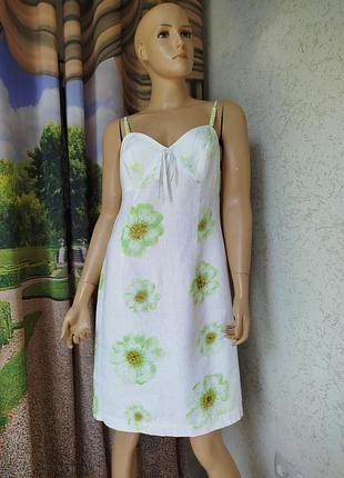 Белоснежное льняное платье