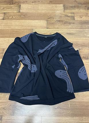 Кофта з привидами