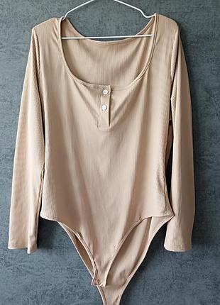 Бежевый боди с длинными рукавами
